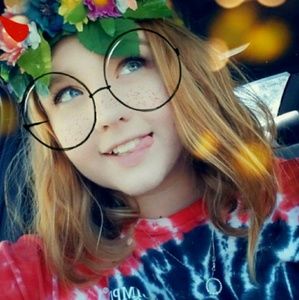 Meet your Posher, Hailey